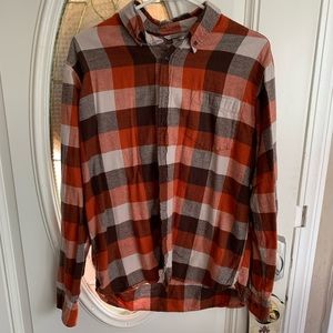 Field & Stream Men’s Button-Down Shirt